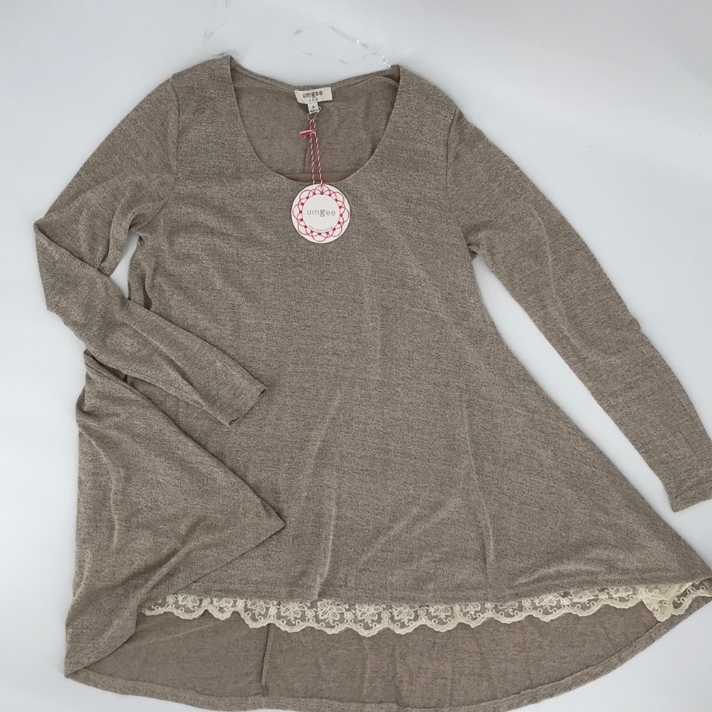 Stretchy top floral lace hem hi lo mocha